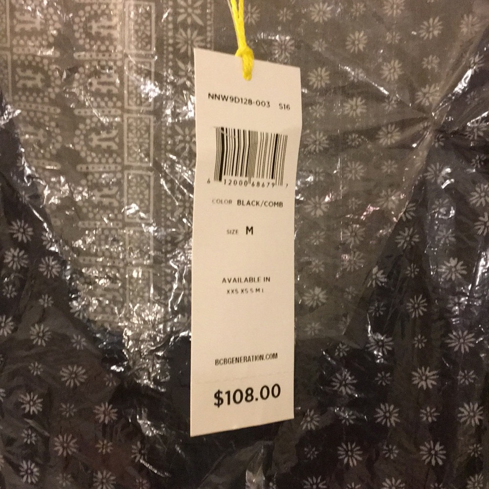 BCBG Romper Black and white Handkerchief pattern - Picture 3 of 8